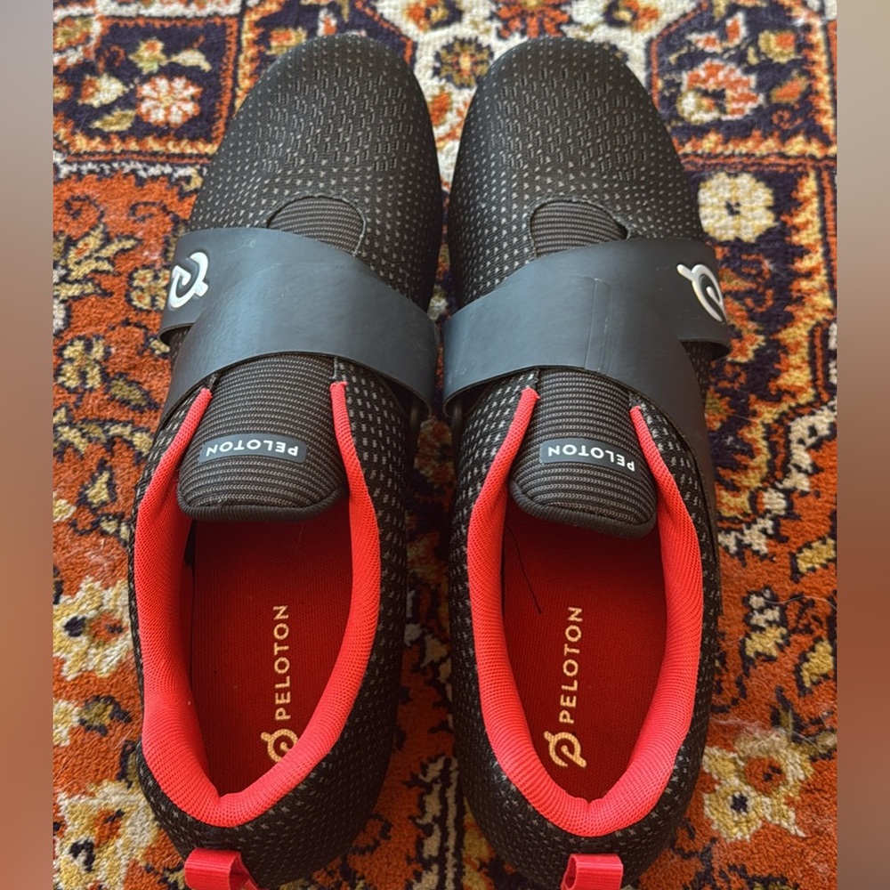Peloton Men’s Black Training Shoes with Red Lining